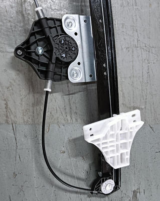 Aion A26 Automóvil Coche Auto piezas de repuesto Puerta trasera izquierda Conjunto de elevadores de conchas