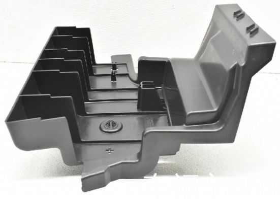 Tesla Modelo 3 trasero trasero izquierdo Bracket para el suelo 2017-2023 Plástico negro