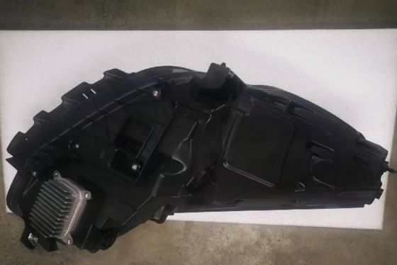 El conjunto de faros LED del lado derecho para Tesla Model 3 Y 2021-2023