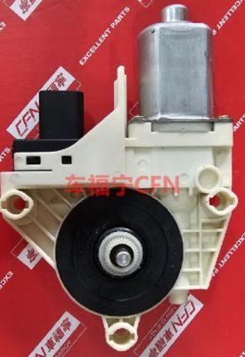 Motor eléctrico de elevación de ventanas delantero RH trasero LH 1526797-00-D