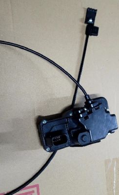 Cerradura de puerta trasera izquierda Tesla Model S 6008911-99-D 24x19x12cm