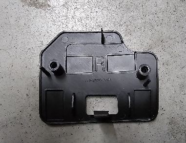 Tesla Model S 2021+ Soporte del parachoques trasero derecho 145x40x3mm Negro